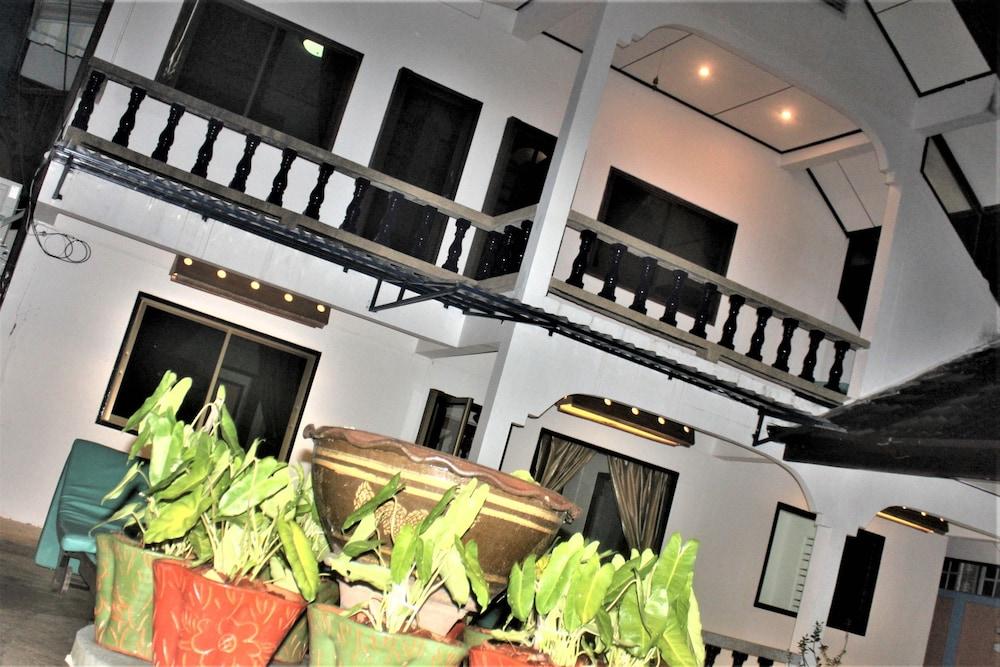 The Guest House Patong Exterior foto