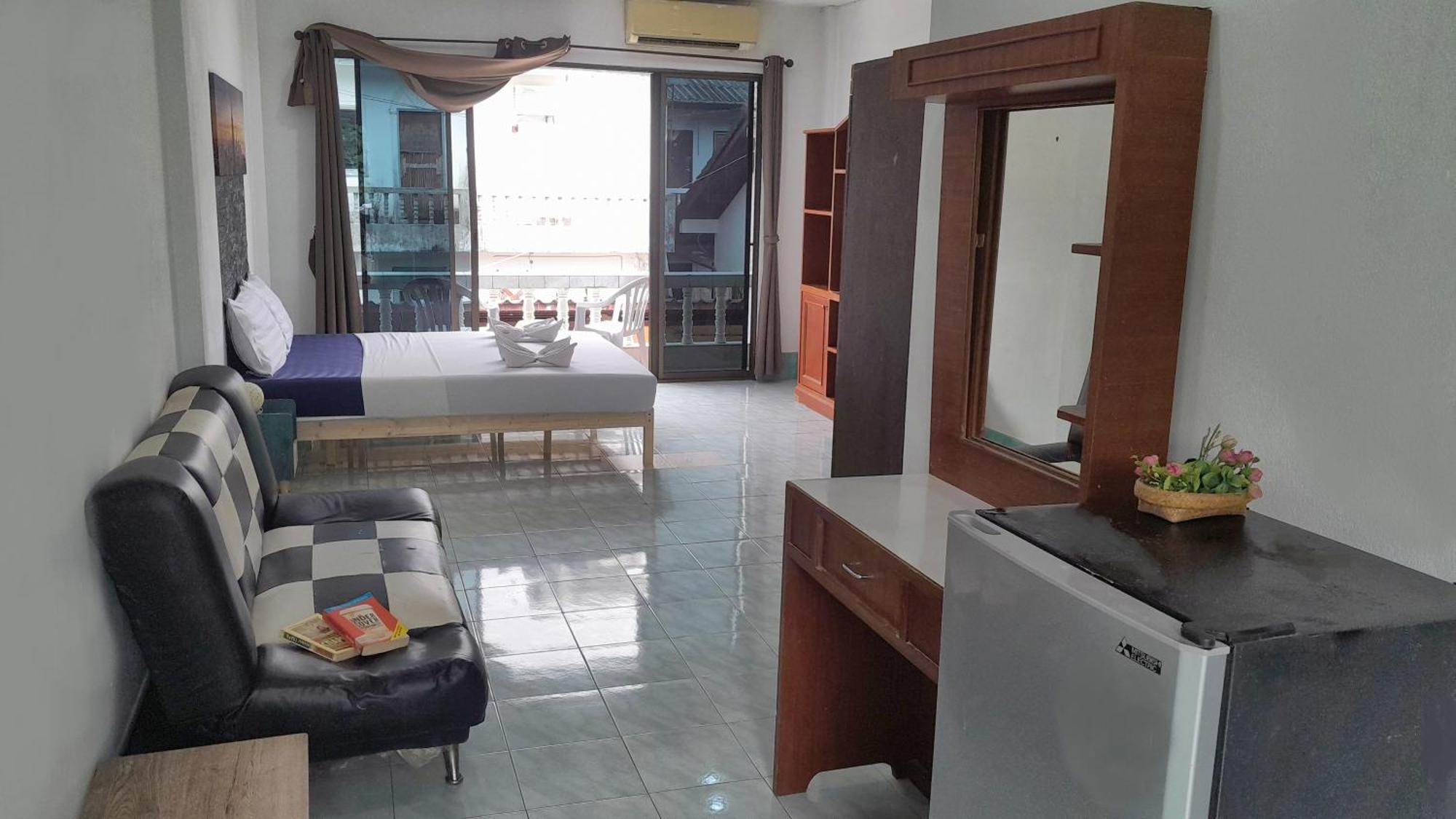 The Guest House Patong Exterior foto